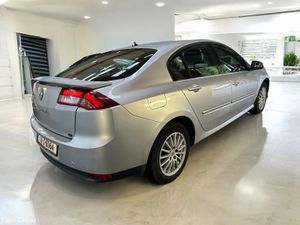 2011 Renault Laguna 1.5 DCI 110 DYNAMIQUE ECO2 - Image 4