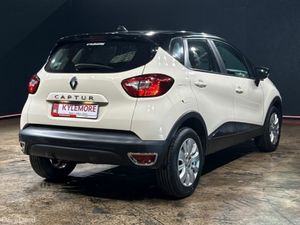 Renault Captur 1.2 PETROL AUTO - CRUISE CONTROL - - Image 4