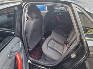 AUDI A1 2016  1.0 TFSI  Is AUTOMATIC  WITH WARRANT - Image 4