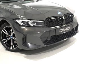 2023 BMW 3-Series 330E M SPORT Touring - Image 3