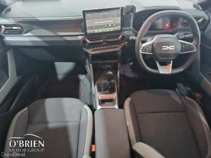 Dacia Duster Extreme HEV140 - Image 2