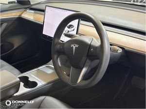 Tesla Model 3 Saloon Standard Plus - Image 4
