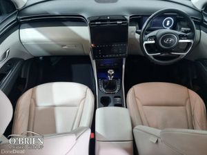 Hyundai Tucson 2WD Executive Plus - Image 2