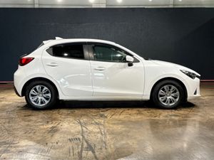 Mazda Demio 1.3 AUTOMATIC - PARKING SENSORS - MULT - Image 3