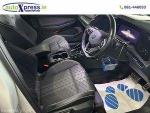 Volkswagen Golf ETSI R-Line Platinum Edition, Auto - Image 2