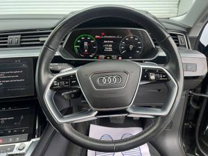 Audi Q8 e-tron SPORT 50 QUATTRO SPORTBACK // 20" D - Image 4