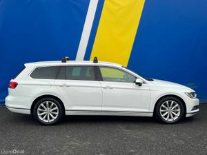 Volkswagen Passat ELEGANCE 2.0 TDI AUTO // SERVICE - Image 2