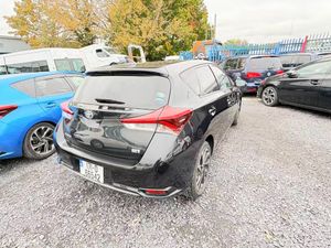 Toyota Auris 1.8 Hybrid 2017 - Image 4