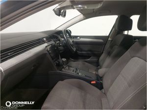 Volkswagen Passat Estate SE Nav - Image 3