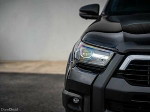 Toyota Hilux 2 8D4D INV X 201BHP D C - Image 3
