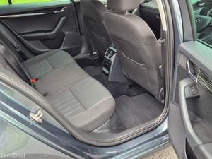 2019 Skoda Octavia  STYLE 1.6 TDI - Image 4