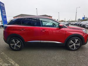 PEUGEOT 3008 1.5 ALLURE BLUEHDI - Image 4