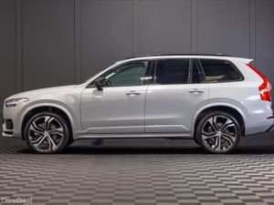242 Volvo XC90 Plus T8 Recharge Dark Theme 7 Seat - Image 3