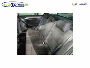 Volkswagen Golf 2.0 TDI Automatic - Image 3