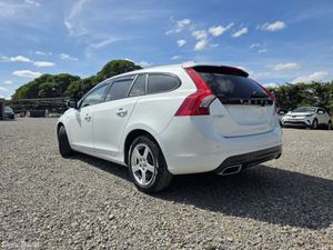 2017 Volvo V60 D4 Dynamic-ED - Image 3