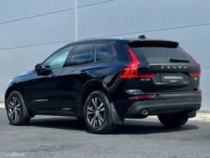 Volvo XC60 B4 2.0D Momentum *NewModel - Image 3