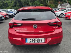 Opel Astra 2021 1.5 Turbo D 122PS 6 Speed Elite - Image 4