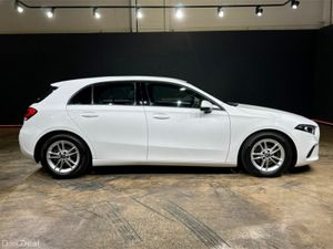 Mercedes-Benz A-Class 1.3 AUTOMATIC - BLACK HALF L - Image 3
