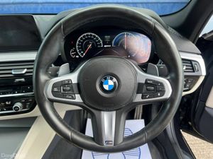 BMW 5-Series 530e M-SPORT 2.0 HYBRID AUTO // IVORY - Image 4