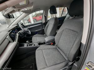 Volkswagen Golf LIFE 1.0 TSI 110HP 5DR - Image 3