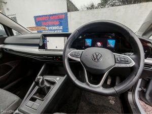 Volkswagen Golf LIFE 1.0 TSI 110HP 5DR - Image 4