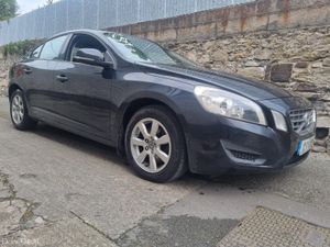 Volvo S60 2012 - Image 2