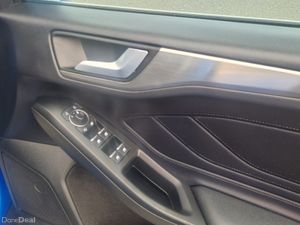 Ford Focus Titanium 1.0 Petrol Automatic 2022 - Image 4