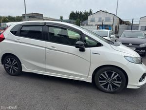 honda fit hybrid 2018 - Image 2
