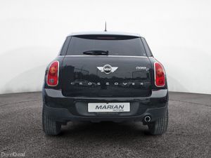 Mini Cooper D Crossover Automatic - Image 4