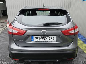 2015 Nissan Qashqai 1.2 SV Petrol - Image 4