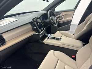 Volvo XC90 T8 PLUS DARK MULBERRY RED - Image 4