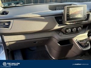 Renault Trafic TRAFIC LL30 BLUE DCI 150 ADVAN - Image 4