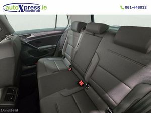 Volkswagen Golf 1.2 TSI Automatic, Reversing camer - Image 4