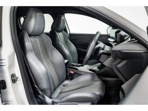 Peugeot 208 E-GT 50kWh Auto 136BHP - Image 3