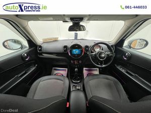 Mini Cooper CROSSOVER 2.0 Automatic - Image 2