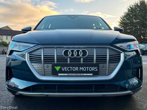 Audi e-tron 50 QUATTRO TECHNIK NEW 22" WHEELS - Image 3