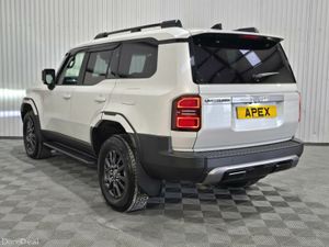 Toyota Land Cruiser 2.8 diesel 7 seater - Image 2