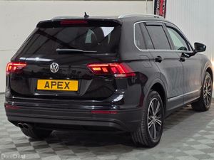Volkswagen Tiguan DIESEL ESTATE - Image 4