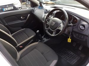 Dacia Sandero Stepway 1.5 dCi 90 STEPWAY SIGNATURE - Image 4