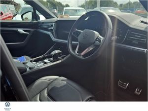 Volkswagen Touareg R-Line 3.0TDI, Black Pack, 20" - Image 2