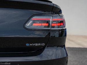 Volkswagen Arteon R LINE PHEV DSG *PAN ROOF* - Image 4