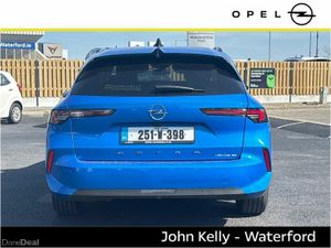 Opel Astra Elegance 1.2 Turbo 110PS Petrol 6 Speed - Image 4