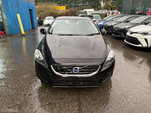 2014 Volvo V40 Automatic T4 - Image 3