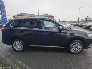 MITSUBISHI OUTLANDER 2.4 4H AUTOMATIC PHEV - Image 4