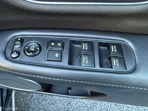 2016 Honda HRV(vezel)1.5 Hybrid Auto,45k Miles - Image 3