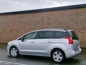 Peugeot 5008 FAMILY-STYLE 1.6 HDI 7 SEATER - Image 2