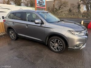 182 Mitsubishi Outlander 2.2 DI-D 4WD 7-Seater - Image 2
