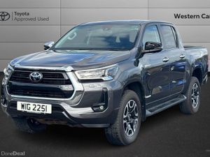 Toyota Hilux 2.8 D-4D Invincible Auto 4WD Euro 6 ( - Image 3