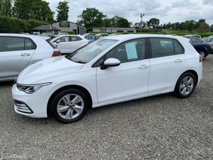 Volkswagen Golf Life - Image 2