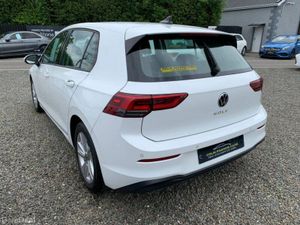 Volkswagen Golf Life - Image 3